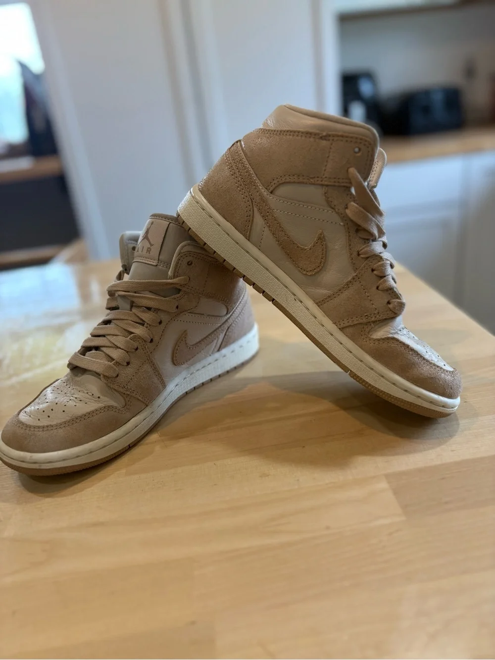 womens Jordan 1 high top